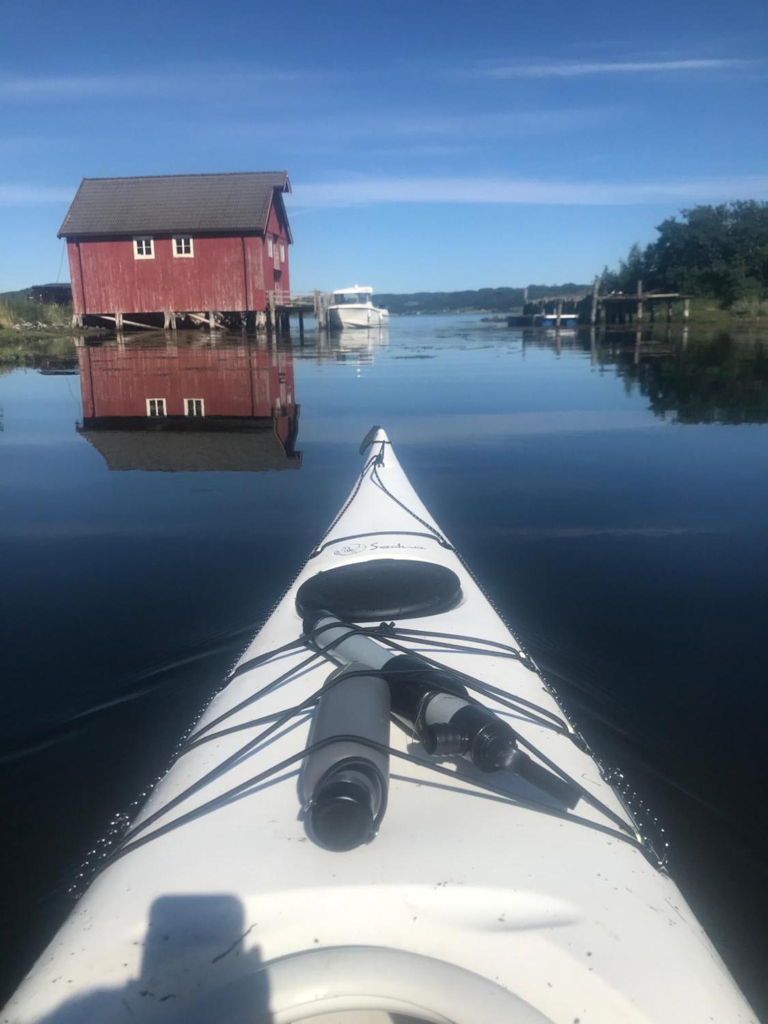 Saga, Et Unikt, Sjarmerende Badehotell Med Fa Rom, Sauna Og Badebrygge - Inderoy Straumen  Exterior photo